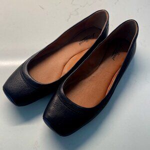 Lucky Santana Square Toe Black Leather Ballet Flat Size 8 Like New